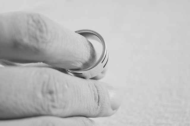 Nulidad matrimonial y divorcio En que se parecen y en que se diferencian